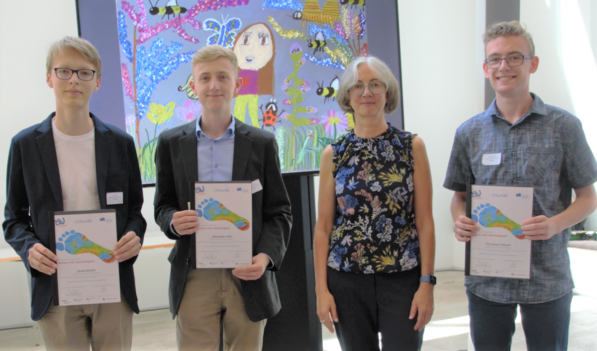 Siegerehrung im 69. Europäischen Wettbewerb für drei WvO-Schüler in Wiesbaden